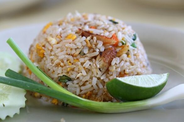 Rice with vegetables for weight loss